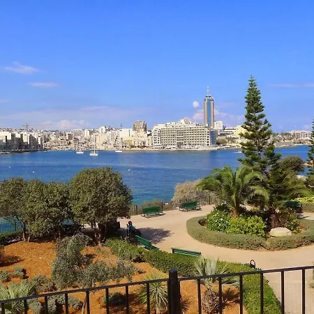 Appartement Stylish 2br Getaway Steps From The Promenade Sliema