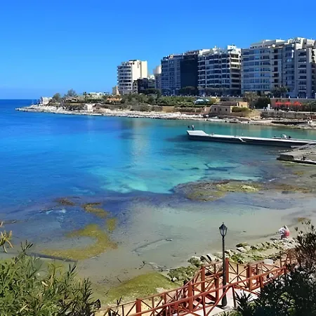 Stylish 2br Getaway Steps From The Promenade Apartment Sliema